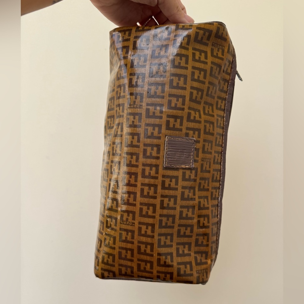 LARGE FENDI POUCH - Picture 3 of 8